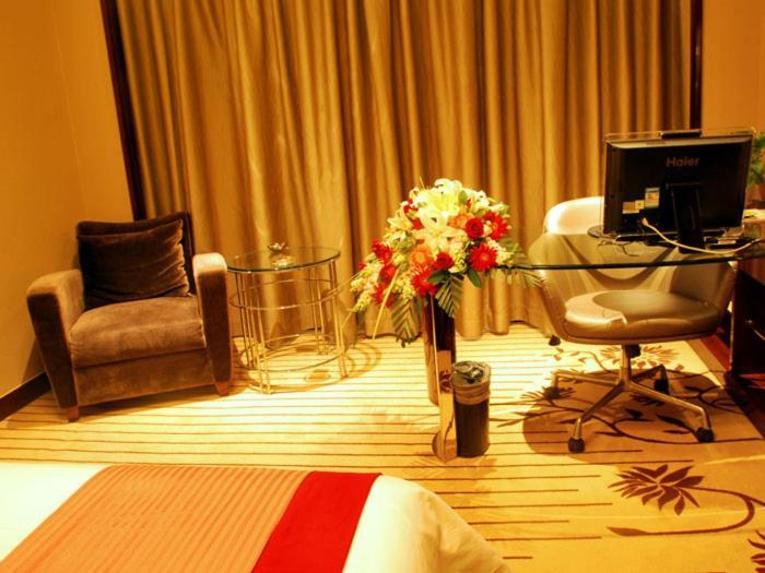Inzone Garland Hotel Jinan Buitenkant foto