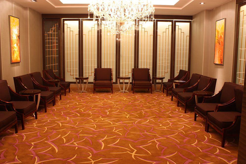 Inzone Garland Hotel Jinan Buitenkant foto